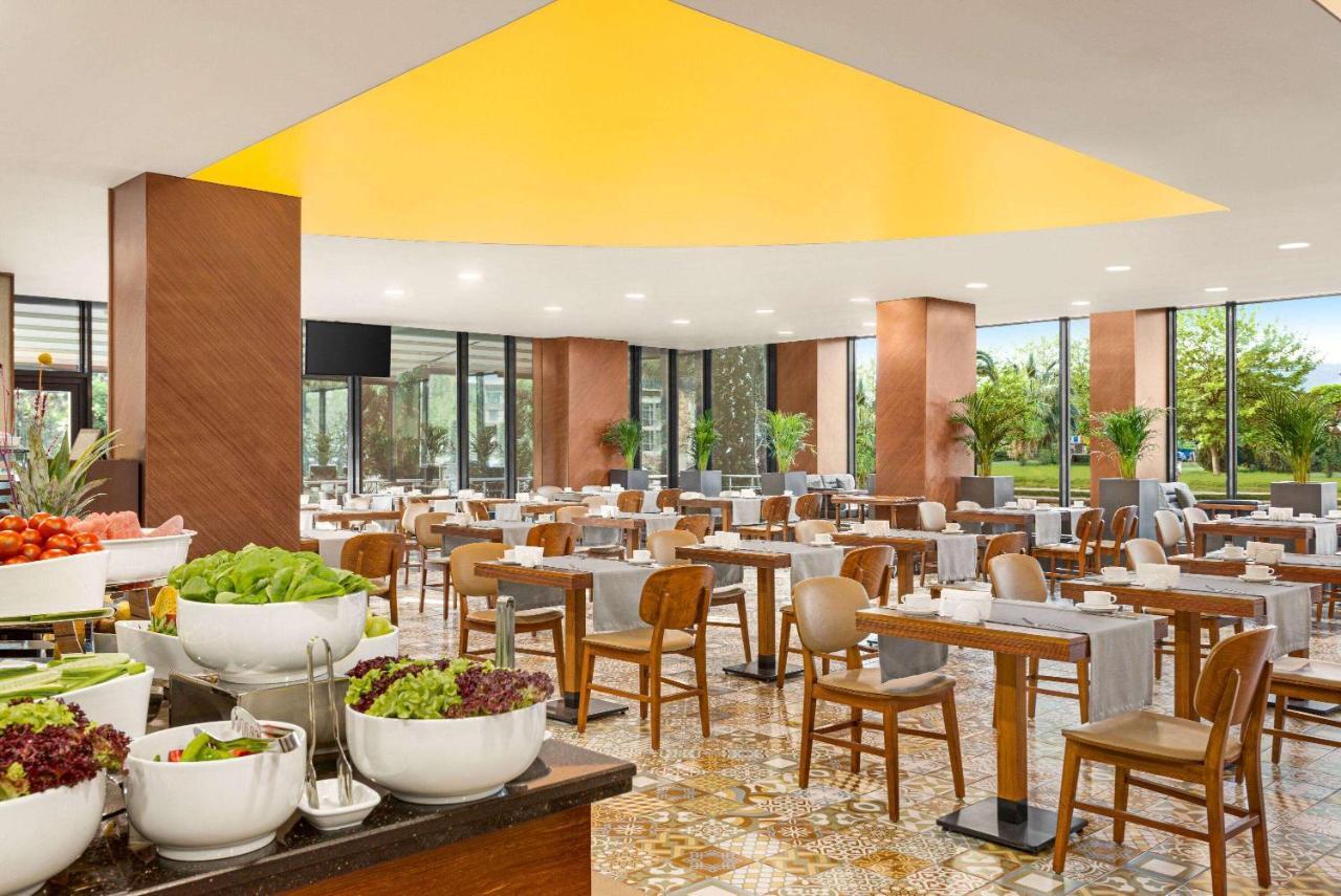 Ramada Plaza By Wyndham Samsun Hotel Exterior photo The Garden Grille